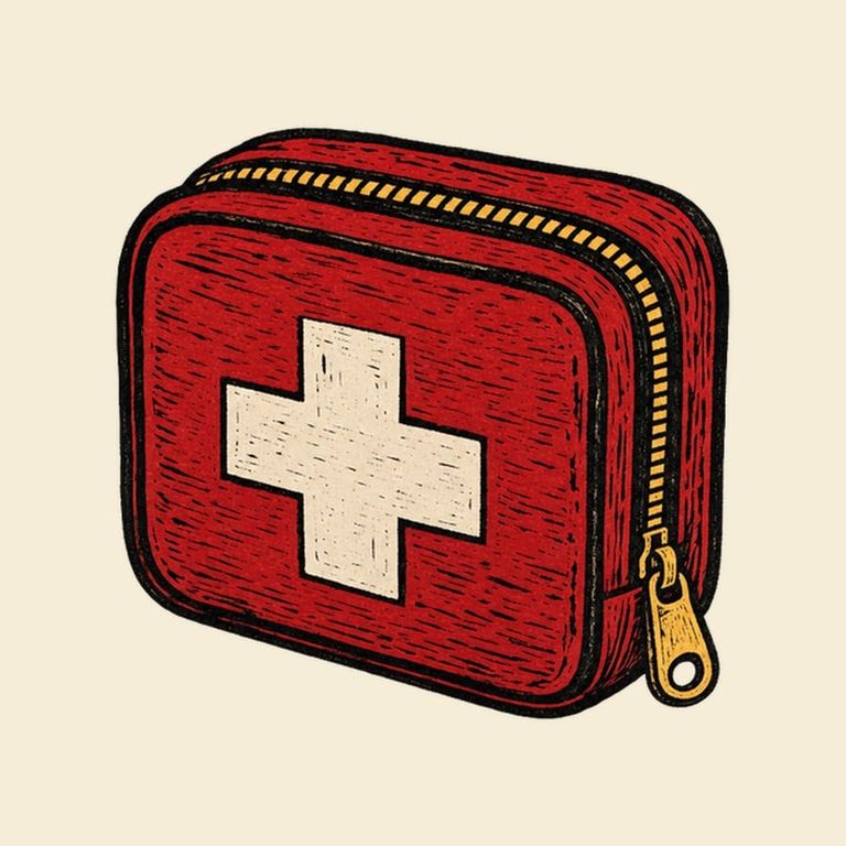 Estojo vermelho de primeiros socorros com uma cruz branca